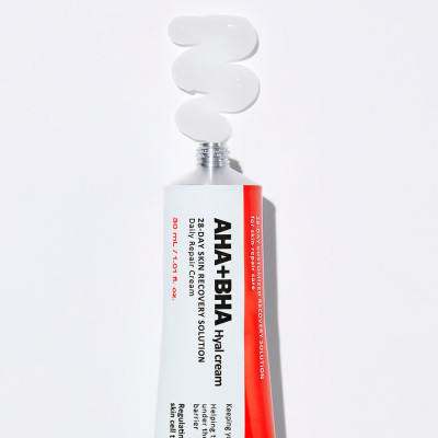 KIOKORegenerating cream with acid complex Medi - Peel AHA BHA 28 Days Hyal Cream